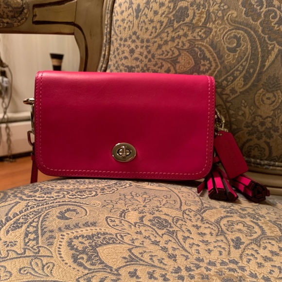 XX SOLD XX ๐COACH NEW without tags Leather Handbag in Cool Pink๐๐ป - Picture 2 of 16